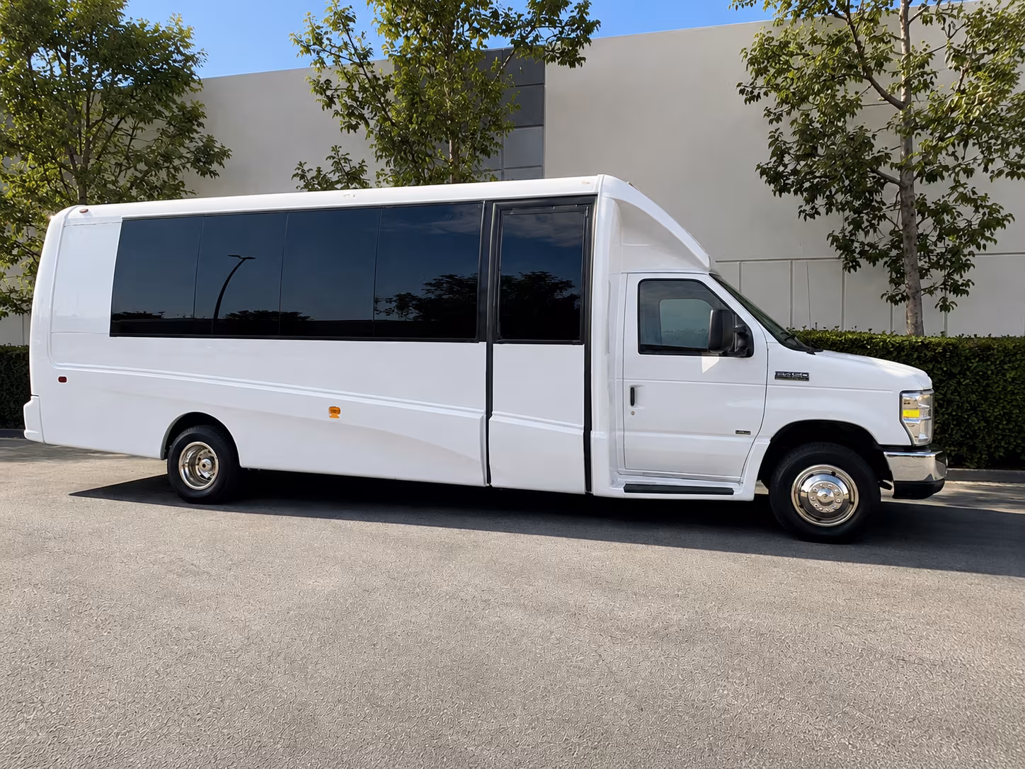 minibus wine tours through the red river valley and natchitoches wine country