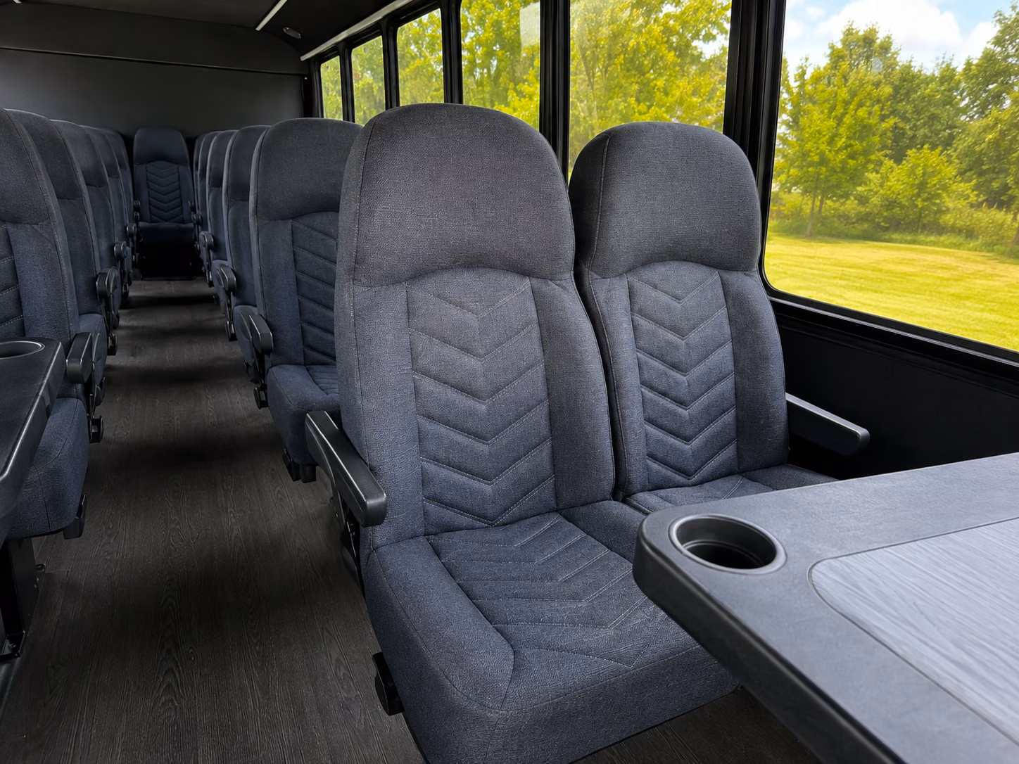shreveport 15 passenger minibus inside