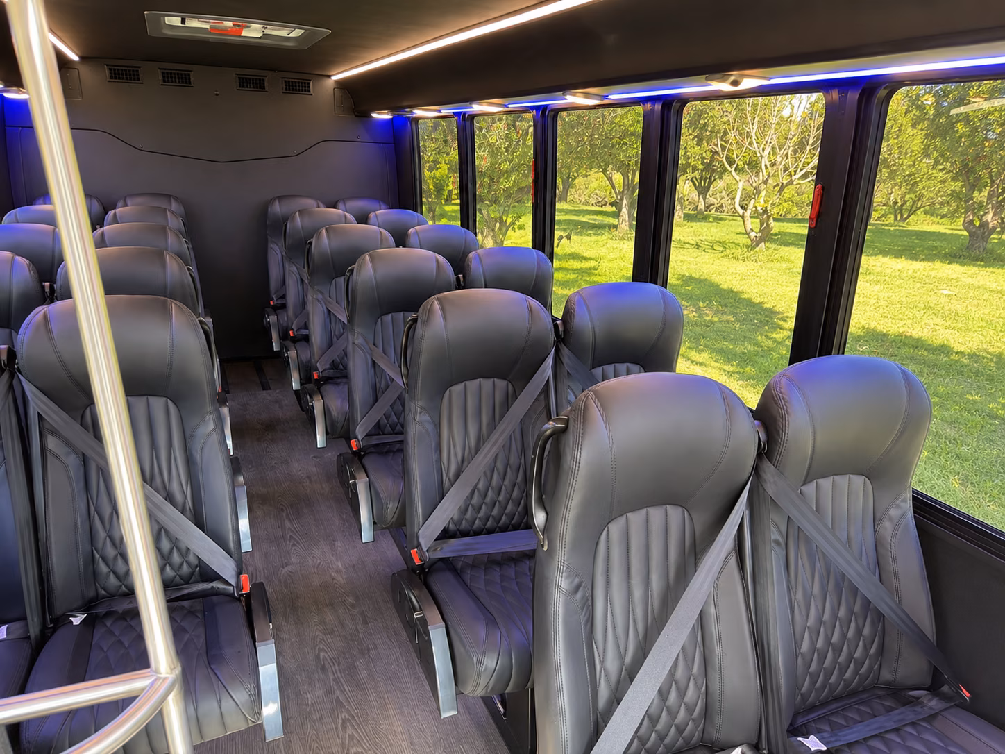 shreveport 15 passenger minibus interior