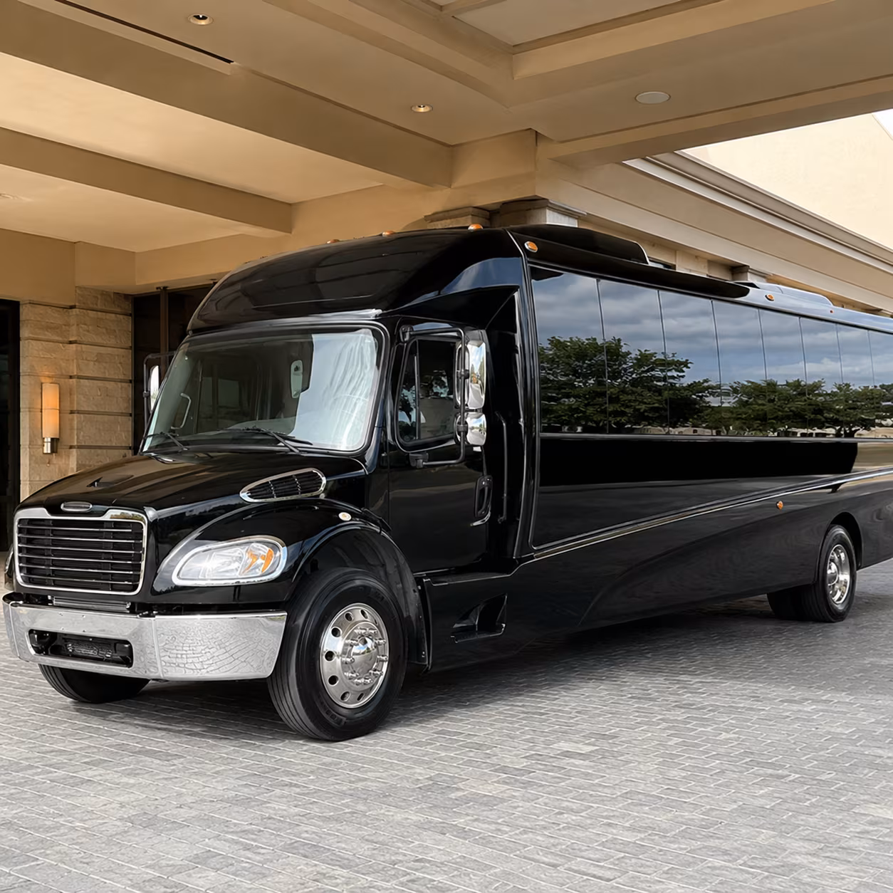 shreveport 25 passenger minibus
